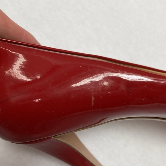 Ferragamo cherry 🍒 red patent round tie heels 10 - Picture 5 of 6